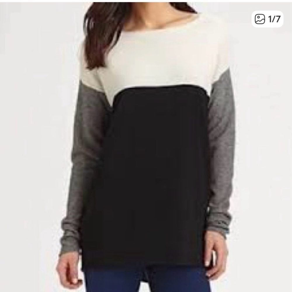 Vince Colorblock Crew Neck Sweater - Cream, Gray, and Black Medium